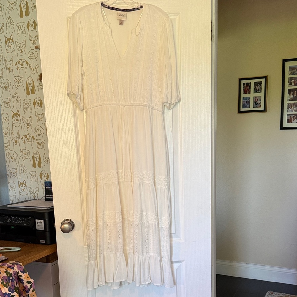 Knox Rose Cream-white Maxi Dress with Lace Details